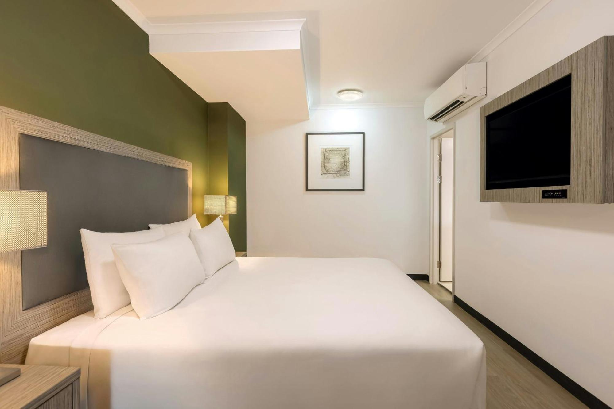 Courtyard By Marriott 4*