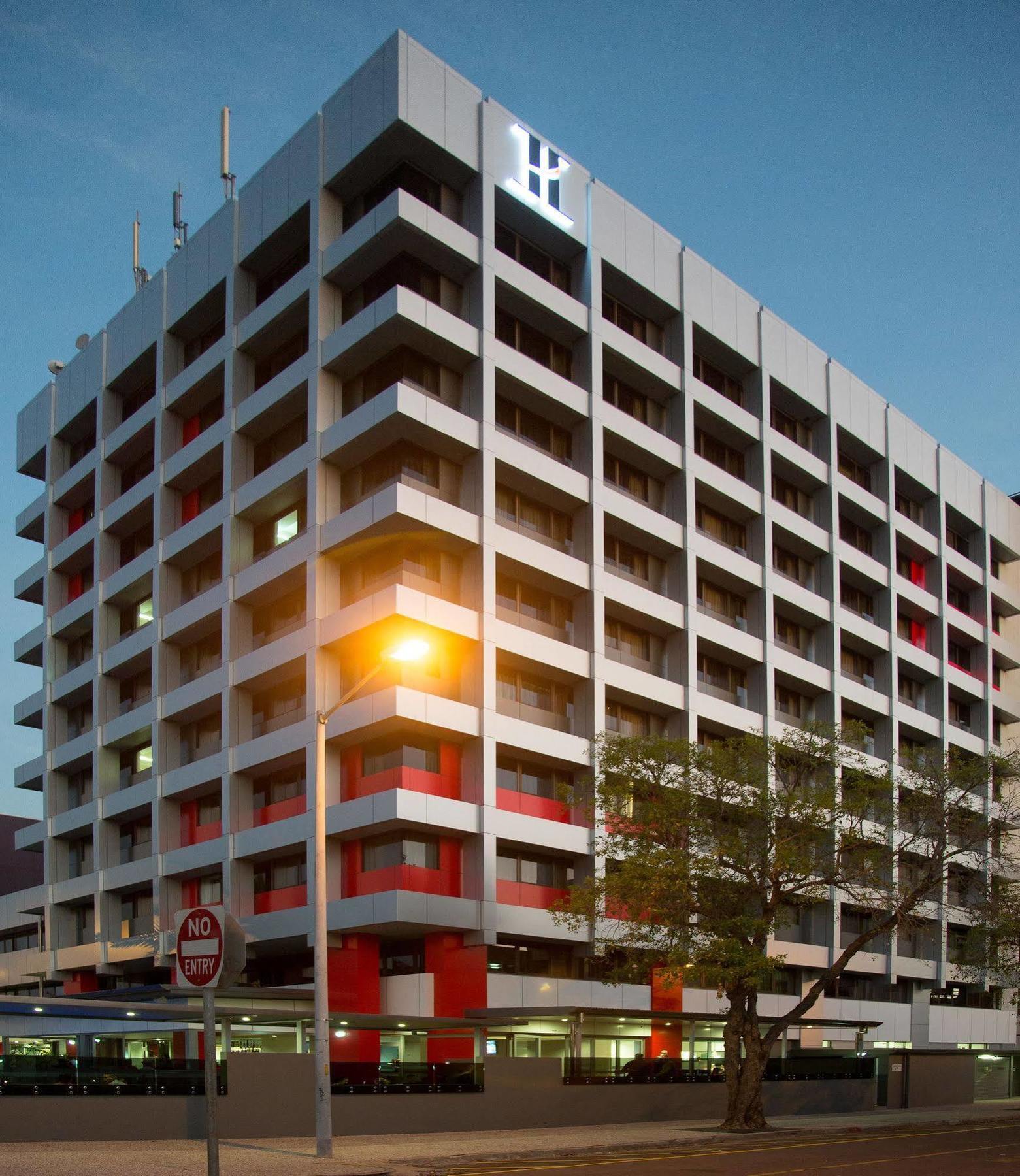 Courtyard By Marriott
