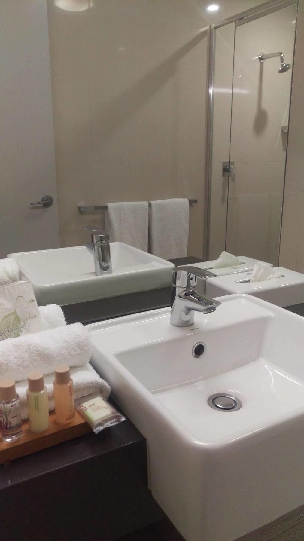 Courtyard By Marriott Hotel