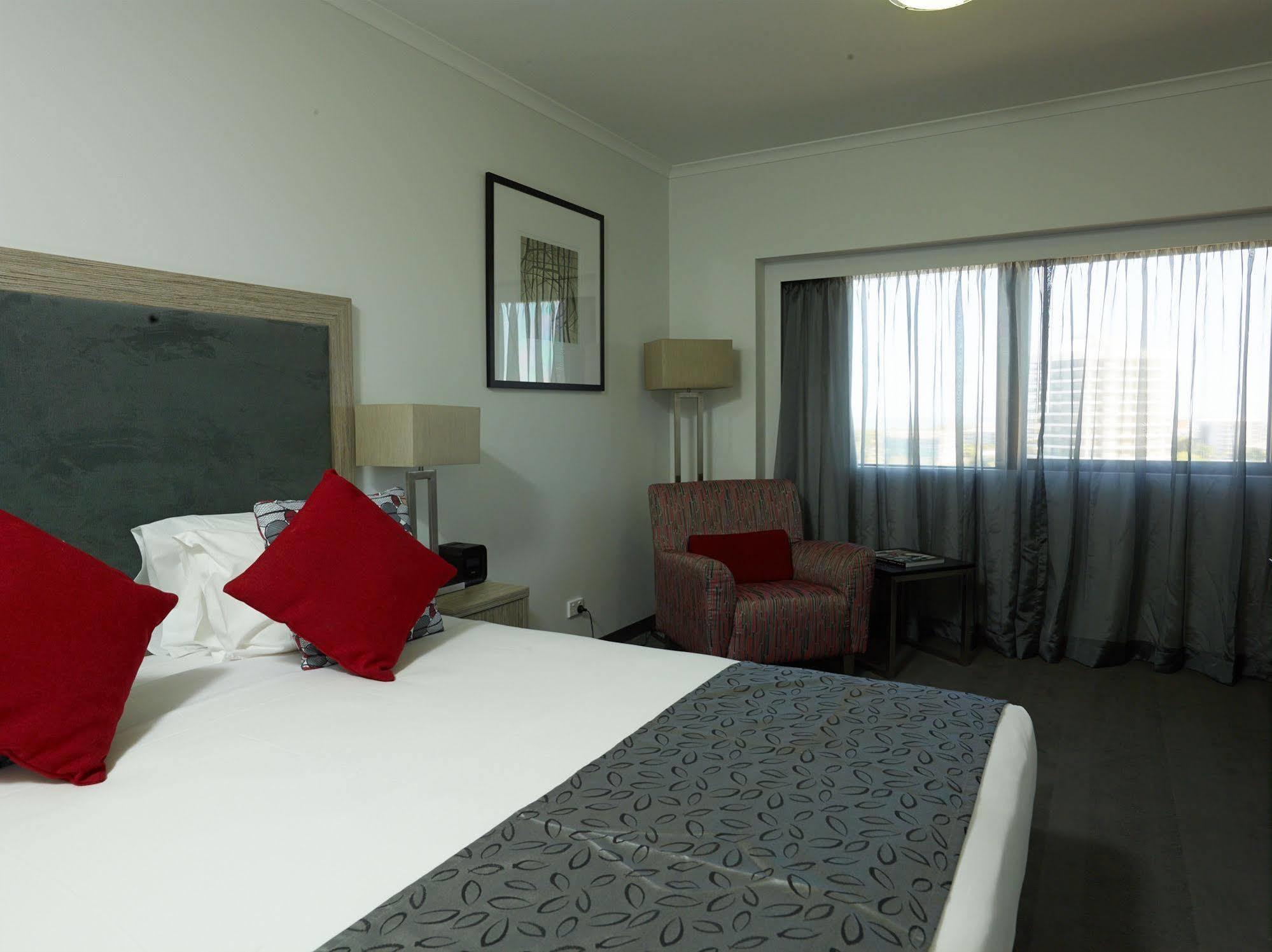 Courtyard By Marriott Hotel